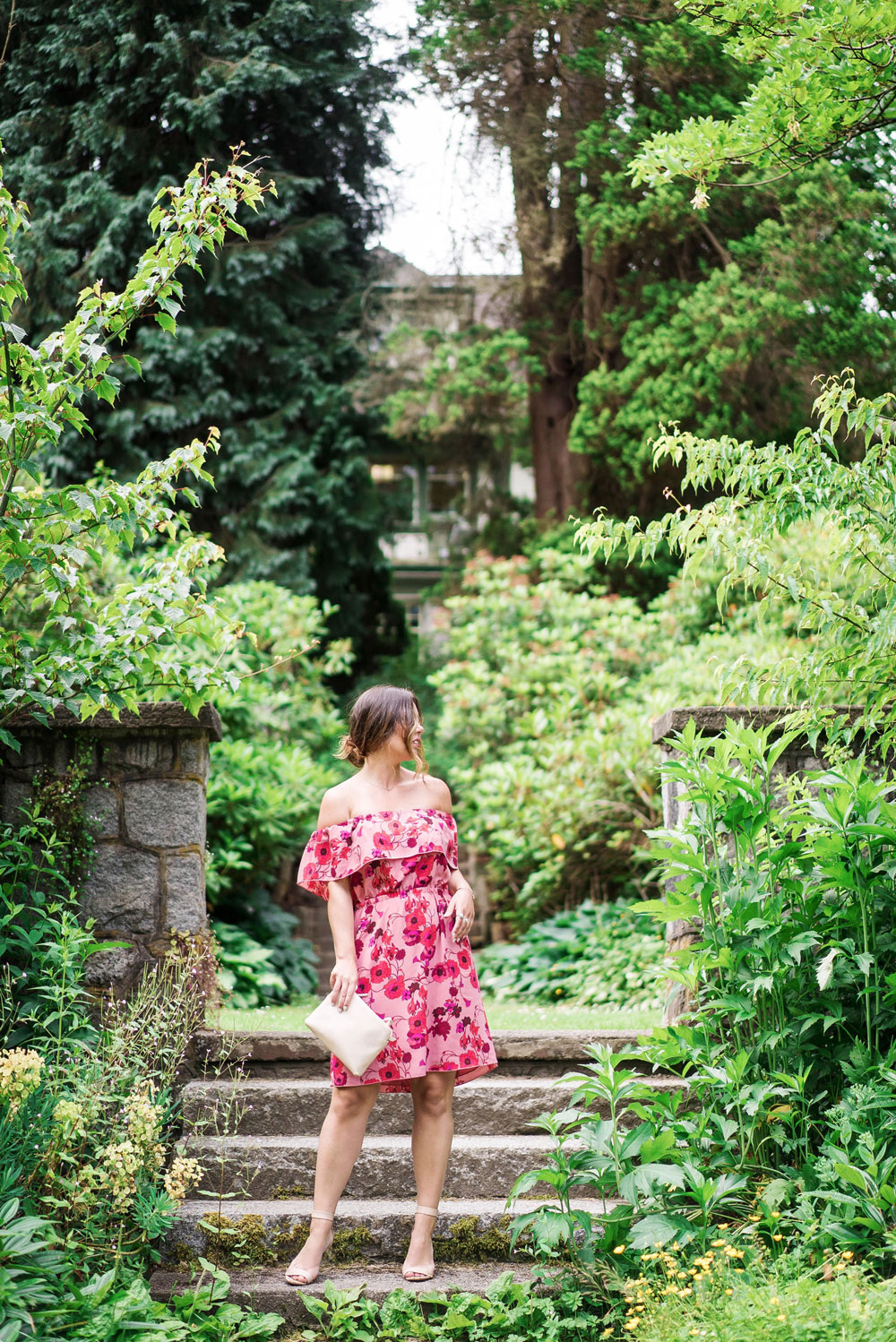 Outfit for garden outlet wedding